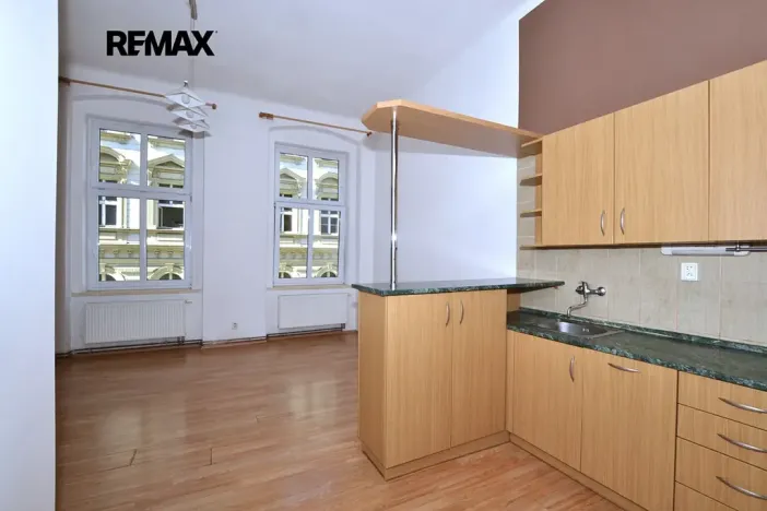 Pronájem bytu 2+kk, Plzeň, Husova, 56 m2