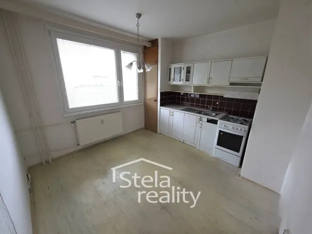 Prodej bytu 3+1, Bruntál, tř. Obr. míru, 82 m2
