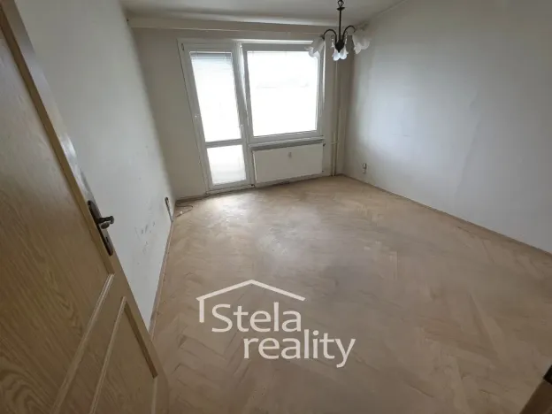 Prodej bytu 3+1, Bruntál, tř. Obr. míru, 82 m2