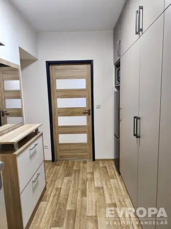 Pronájem bytu 1+kk, Želechovice nad Dřevnicí, Družstevníků, 39 m2