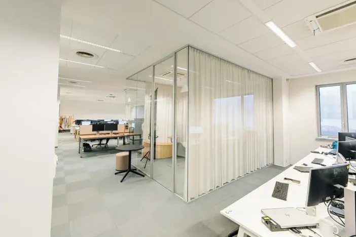 Pronájem kanceláře, Brno, Veveří, 950 m2
