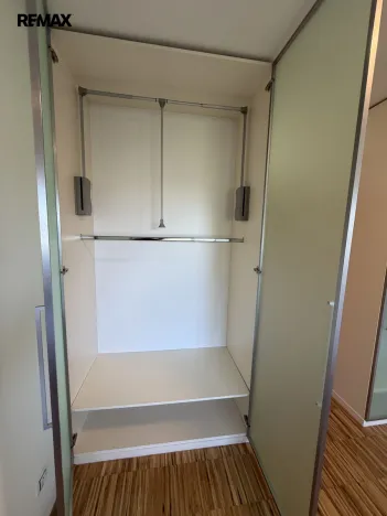 Prodej bytu 3+kk, Šestajovice, Revoluční, 74 m2