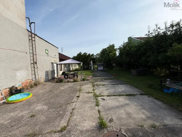 Prodej obchodního prostoru, Libčeves, Sídliště, 2560 m2