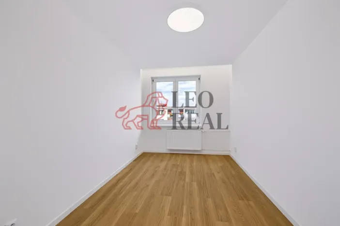 Pronájem bytu 4+kk, Praha - Záběhlice, Svojšovická, 81 m2
