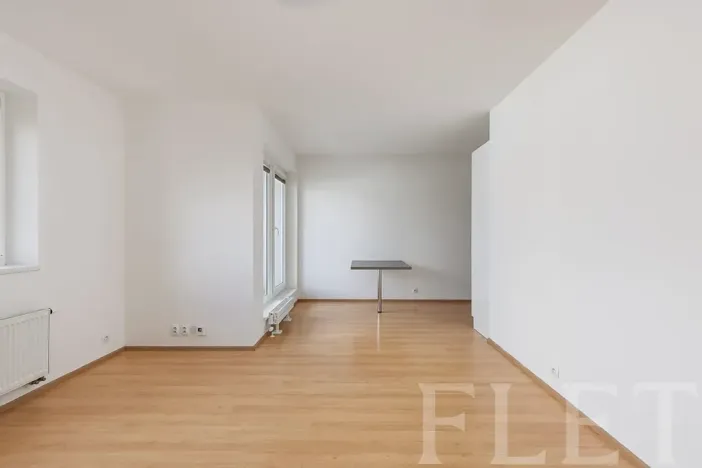 Pronájem bytu 2+kk, Praha - Libeň, U Slovanky, 57 m2