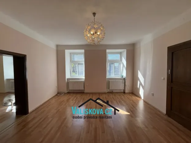 Pronájem bytu 3+1, Kroměříž, Husovo náměstí, 94 m2