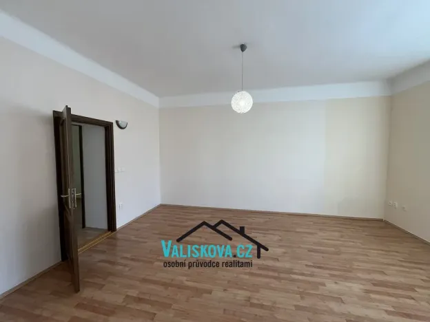 Pronájem bytu 3+1, Kroměříž, Husovo náměstí, 94 m2