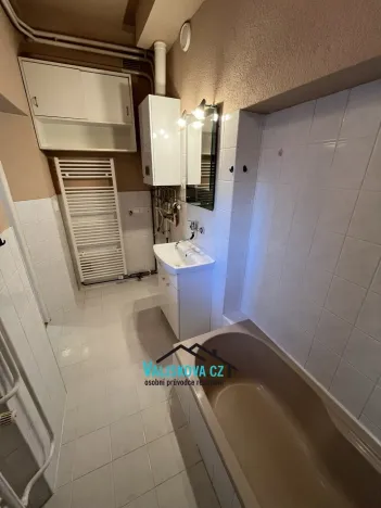Pronájem bytu 3+1, Kroměříž, Husovo náměstí, 94 m2