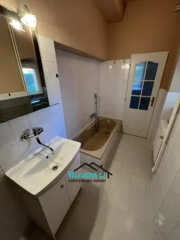 Pronájem bytu 3+1, Kroměříž, Husovo náměstí, 94 m2