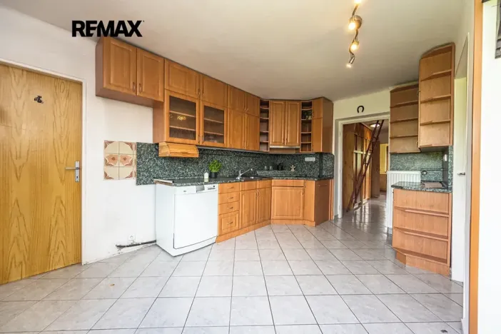 Prodej rodinného domu, Kamenice, Pražská, 182 m2