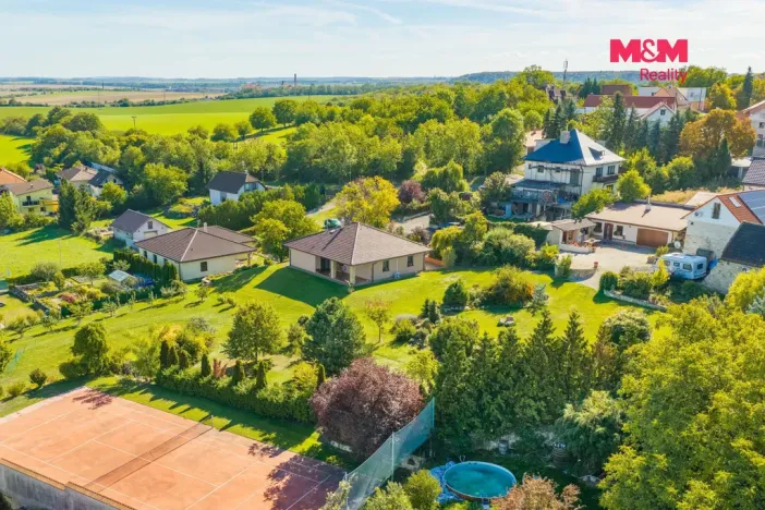 Prodej rodinného domu, Cvrčovice, Školní, 178 m2