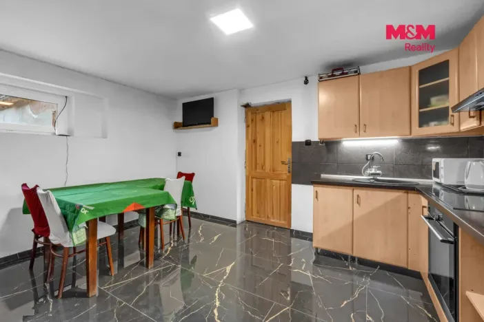 Prodej rodinného domu, Luže - Bělá, 220 m2