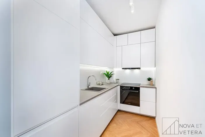 Prodej bytu 3+kk, Praha - Holešovice, Komunardů, 90 m2