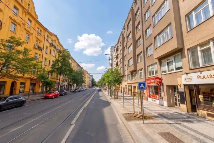 Prodej bytu 3+kk, Praha - Holešovice, Komunardů, 90 m2