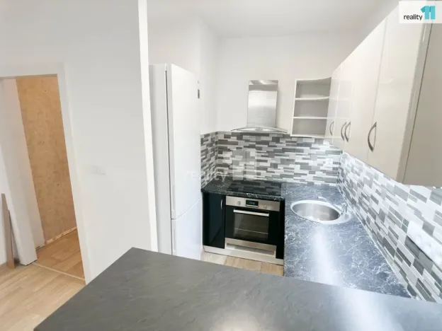 Pronájem bytu 2+kk, Hulín, Družba, 38 m2