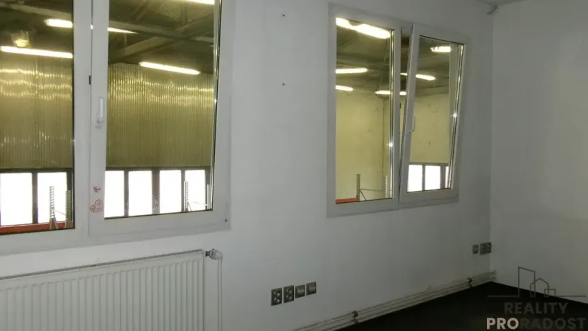 Pronájem skladu, Brno - Horní Heršpice, 1000 m2