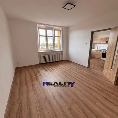 Pronájem bytu 1+1, Žatec, Dukelská, 44 m2
