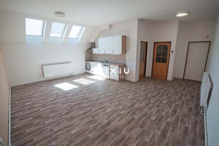 Pronájem bytu 2+kk, Hrušovany nad Jevišovkou, náměstí Míru, 64 m2