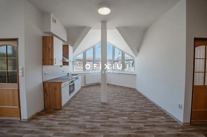 Pronájem bytu 2+kk, Hrušovany nad Jevišovkou, náměstí Míru, 64 m2