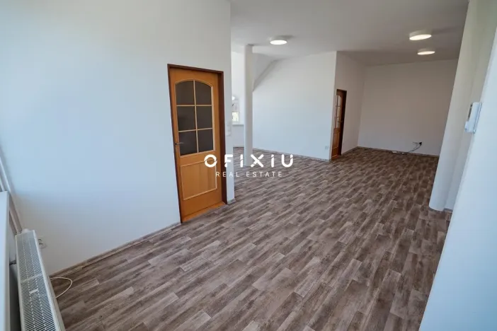 Pronájem bytu 2+kk, Hrušovany nad Jevišovkou, náměstí Míru, 64 m2