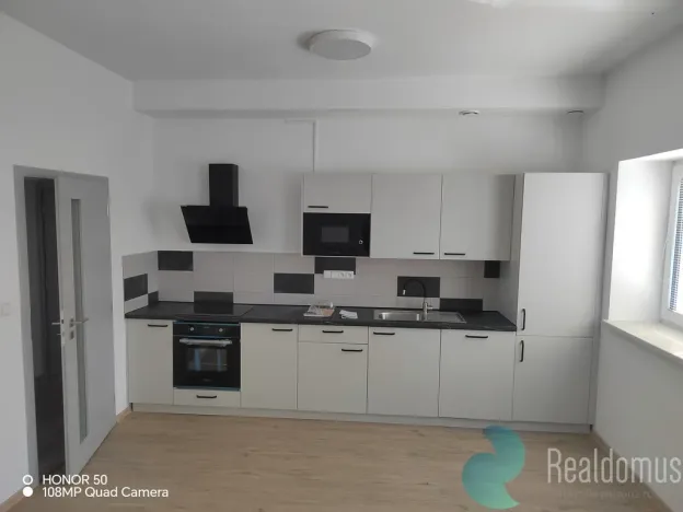 Pronájem bytu 4+kk, Trhové Sviny, Pekárenská, 86 m2