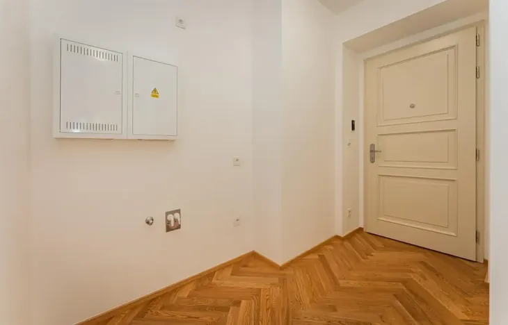 Pronájem bytu 2+kk, Praha - Žižkov, Seifertova, 46 m2