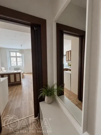 Prodej bytu 2+kk, Praha - Nusle, Lounských, 40 m2