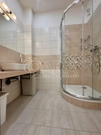 Pronájem bytu 2+kk, Praha - Nové Město, Žitná, 45 m2