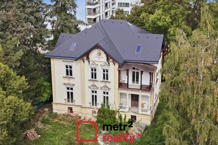 Prodej vily, Olomouc, tř. Svornosti, 600 m2