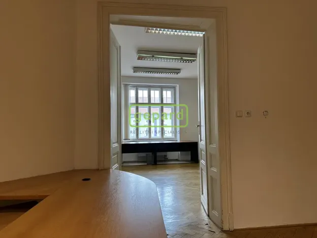Pronájem kanceláře, Brno, Zelný trh, 63 m2