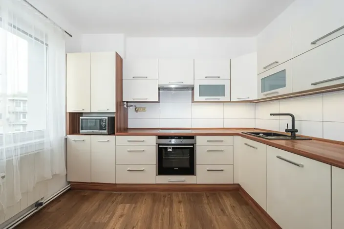 Prodej bytu 3+1, Brno, Langrova, 77 m2