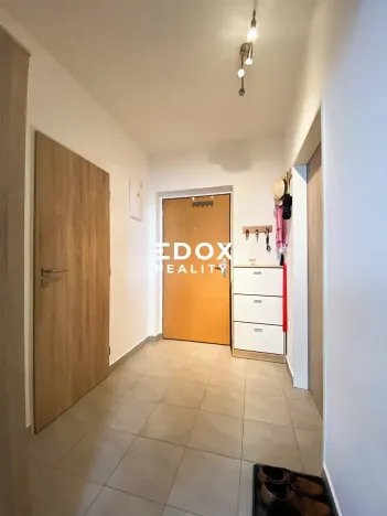 Prodej bytu 2+kk, Chýně, Ecksteinova, 56 m2