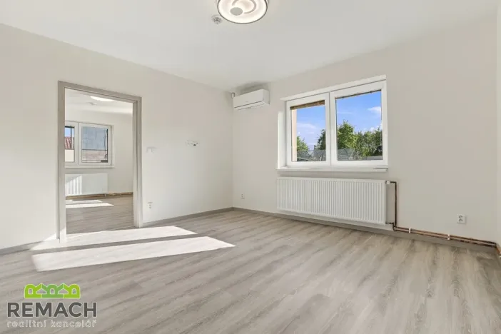 Pronájem bytu 3+1, Hvozdná, K Větřáku, 89 m2