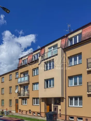 Prodej bytu 1+kk, Tábor, Smolínova, 28 m2
