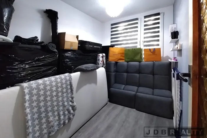 Prodej bytu 3+1, Praha - Prosek, Bílinská, 55 m2