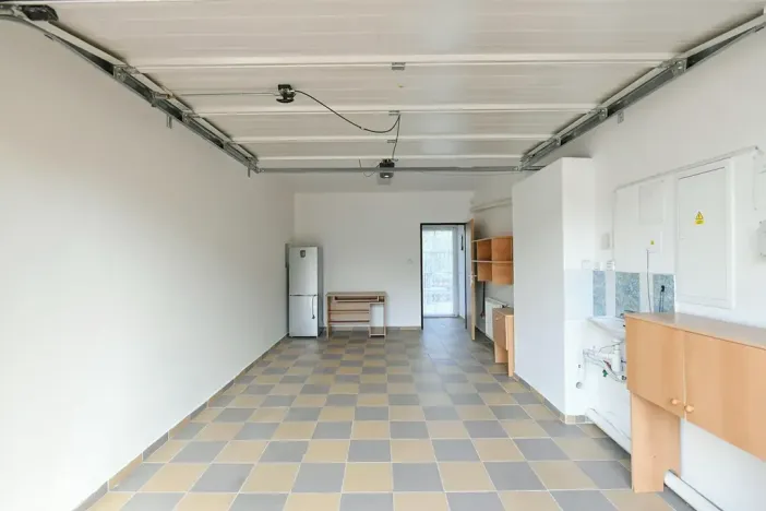 Pronájem rodinného domu, Praha - Štěrboholy, K valu, 220 m2