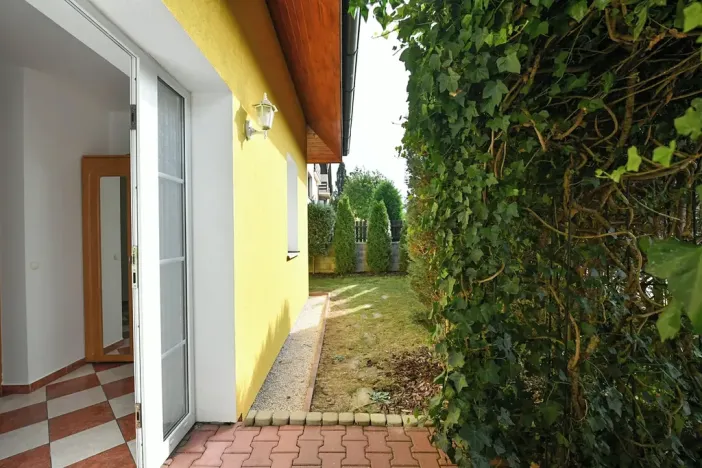 Pronájem rodinného domu, Praha - Štěrboholy, K valu, 220 m2
