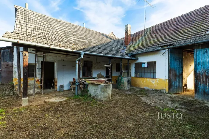 Prodej rodinného domu, Modrá, 102 m2
