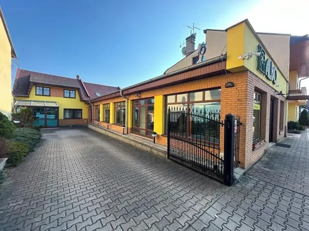 Prodej výrobních prostor, Osek nad Bečvou, 2800 m2