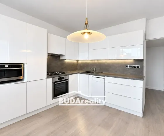 Prodej bytu 2+1, Zlín, Kvítková, 56 m2