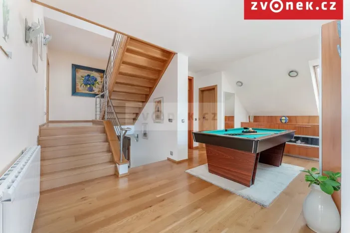 Prodej kanceláře, Hranice, Pod Bílým kamenem, 540 m2