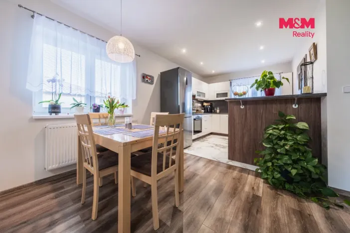 Prodej rodinného domu, Mukařov - Žernovka, K Památníku, 107 m2