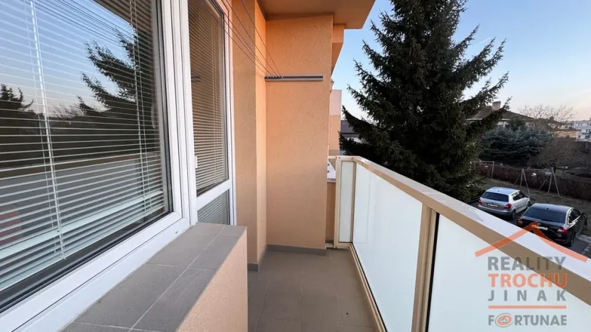 Pronájem bytu 1+1, Hradec Králové, Kyjevská, 36 m2