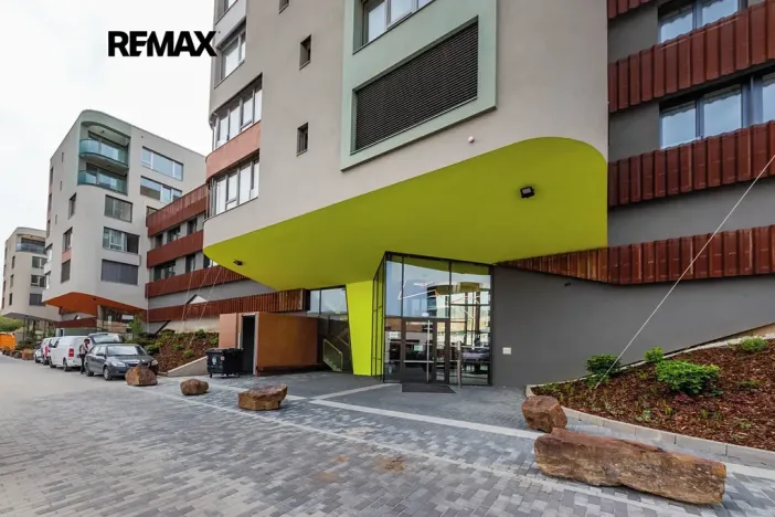 Prodej bytu 1+kk, Praha - Radlice, U Komína, 38 m2