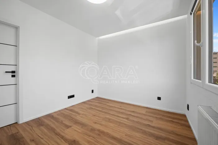 Prodej bytu 2+1, Strakonice - Strakonice II, Bezděkovská, 42 m2