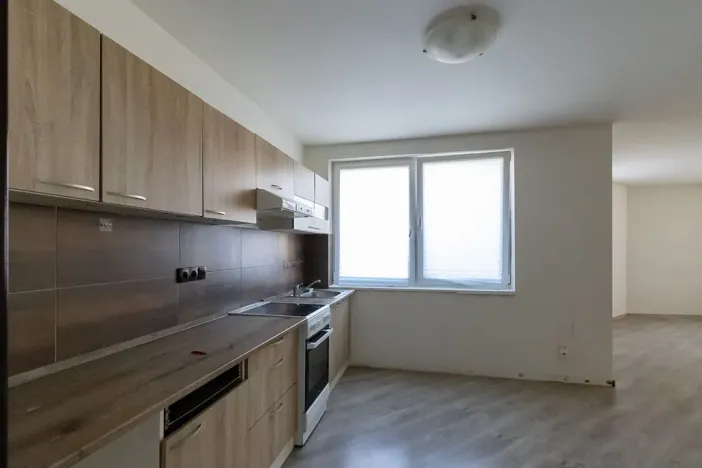 Dražba bytu 2+kk, Břeclav, Kpt. Jaroše, 75 m2