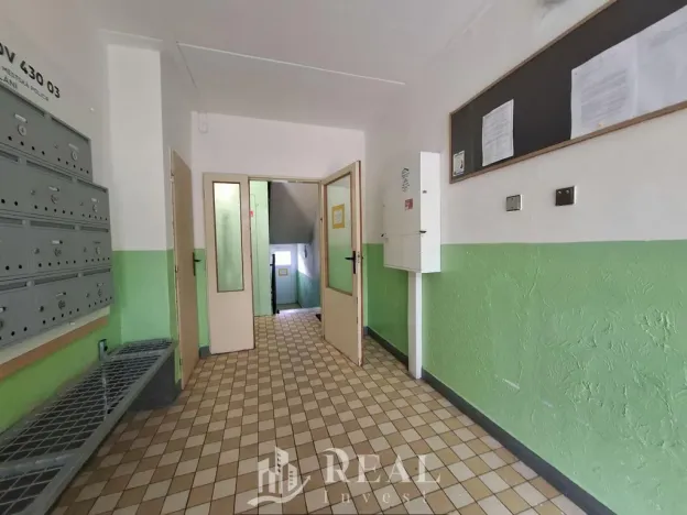 Pronájem bytu 1+kk, Chomutov, Kostnická, 20 m2