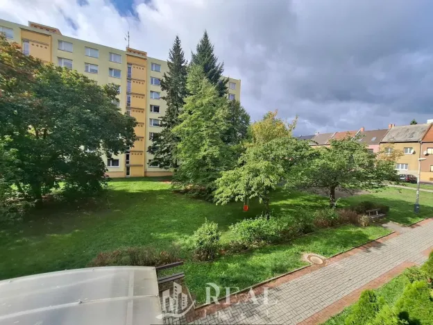 Pronájem bytu 1+kk, Chomutov, Kostnická, 20 m2