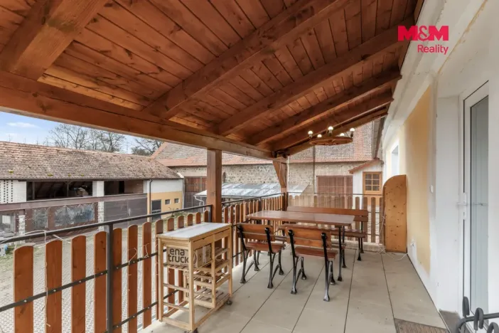 Prodej rodinného domu, Jarpice, 380 m2