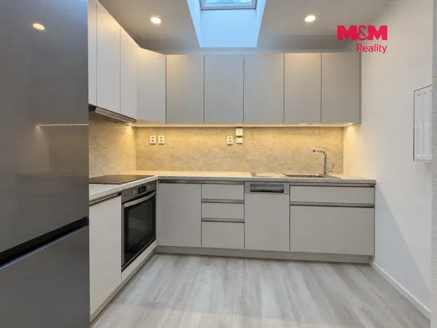 Pronájem bytu 2+1, Kladno, Osvoboz. pol. vězňů, 53 m2